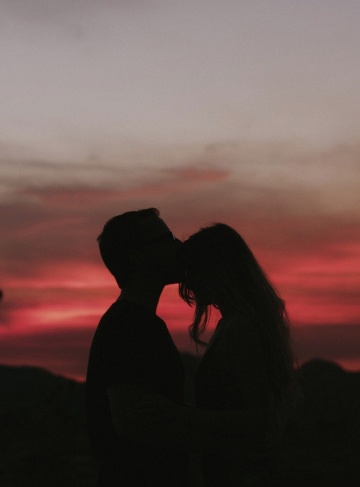 和病娇的日常（今天更了两千字吗）都市言情小说合集_你真的了解那份执拗的爱吗？