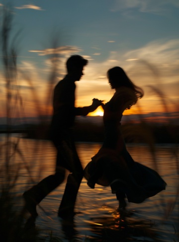 深不可测的高手（老萝卜）完结小说全本无删减_一场触及真实与虚幻的权谋较量，让你在都市中找到自己的位置